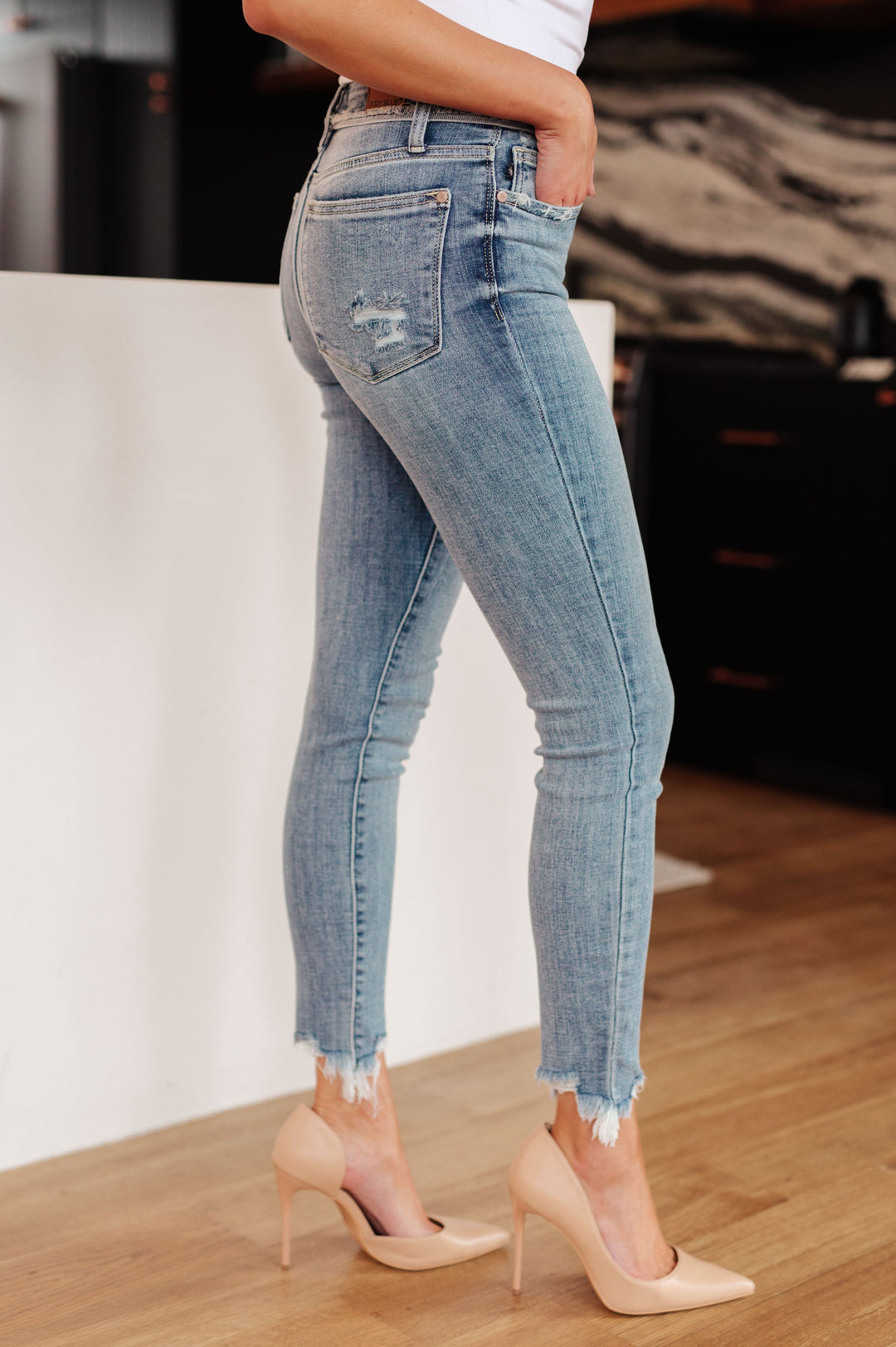 Judy Blue Mid Rise Raw Edge Skinny Jeans