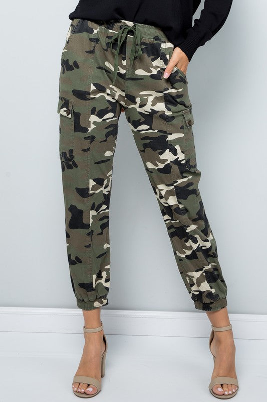 Camo Drawstring Joggers (Plus Size)