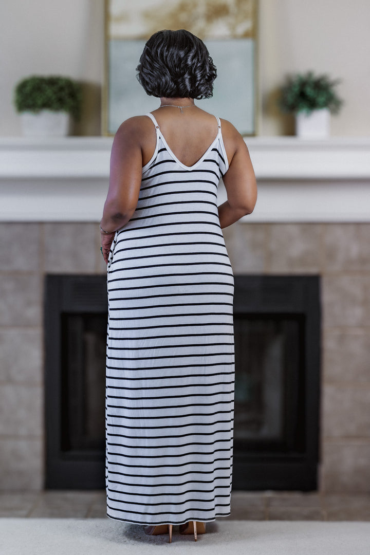 womens-black-and-white-maxi-dress-striped